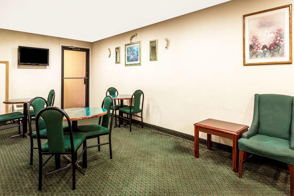 Knights Inn Crawfordsville Extérieur photo